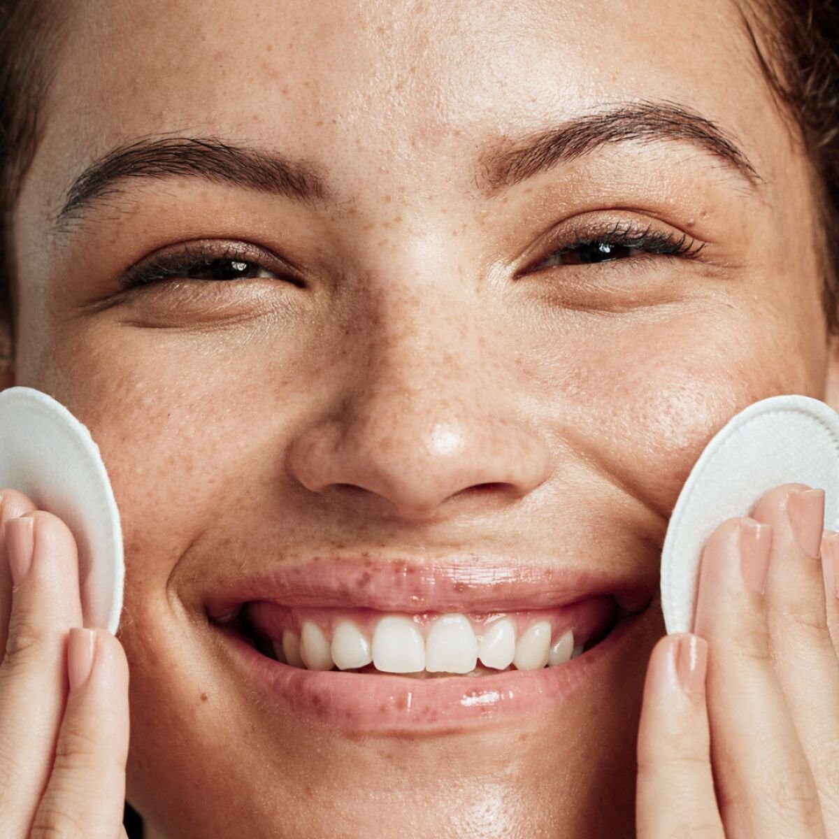 MICELAR W Tónico Limpiador con Vitamina C & Ác Hialurónico - Imagen 5